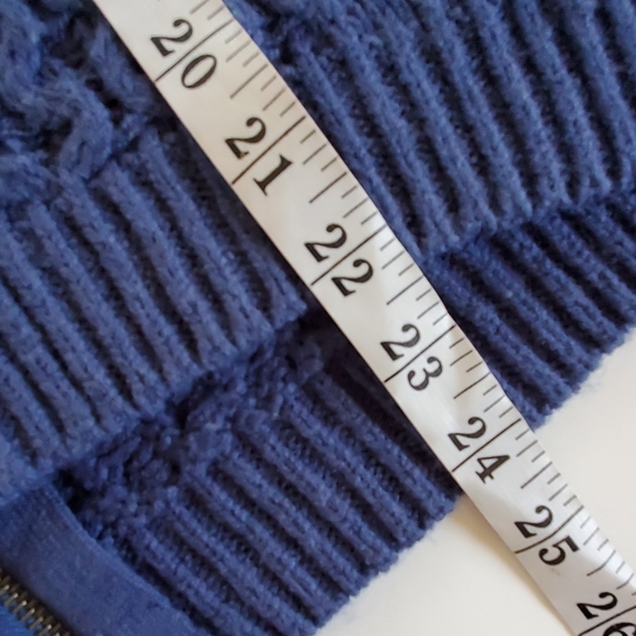 Nylon 76 sweater size xs - Picture 5 of 7